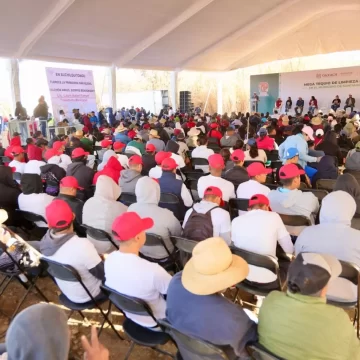 Continúa Salomón Jara saneamiento del río Atoyac con Mega Tequio en Santiago Suchilquitongo