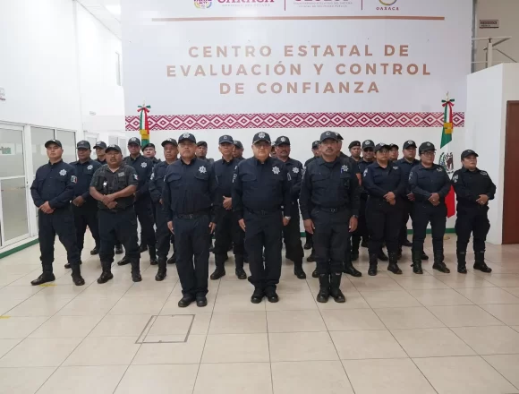 IMG-20250324-WA0008.jpg Personal de la Secretaría de Seguridad Vecina recibe el Certificado Único Policial