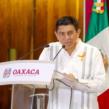 Reduce Salomón Jara deuda pública de Oaxaca, termina con tendencia de antecesores