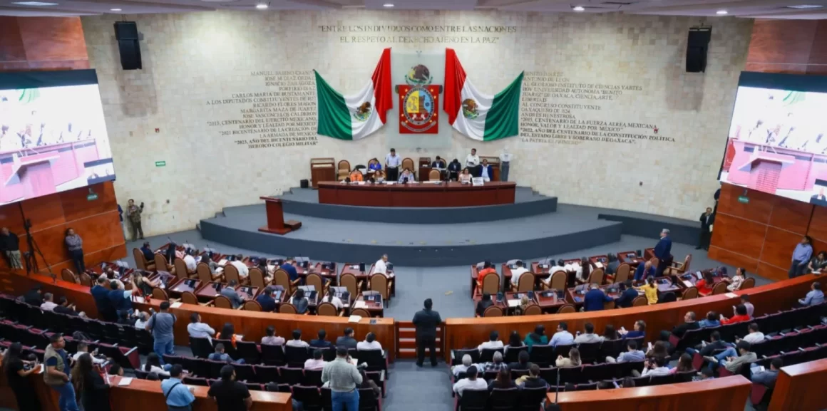 Mediante reforma a la Ley de Movilidad se busca prohibir la colocación de publicidad sexista o denigrante hacia la población usuaria del transporte público de Oaxaca