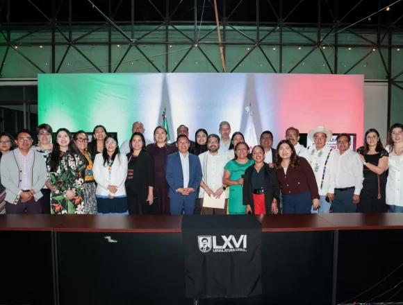 Sesión de Instalación Comisión Bicentenario_Poder Legislativo 4_ Se instala la Comisión Especial del Bicentenario de la Primera Constitución de Oaxaca del Poder Legislativo