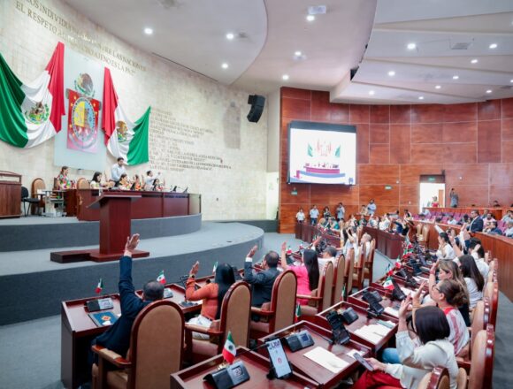 2215f054-e306-4cce-983e-2171647082bc-2048x1365 Parlamento de Oaxaca aprueba que CEPCyGR sea un organismo sectorizado a la SSPC