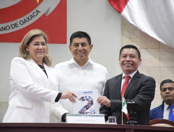 Recibe Congreso Segundo Informe de Actividades de la DDHPO