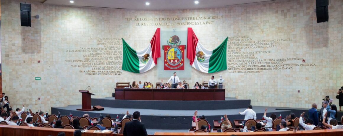 WhatsApp-Image-2025-04-04-at-14.28.31-2048x813 Congreso de Oaxaca aprueba cambio de autoridades en tres municipios y valida la denominación de un Núcleo Rural