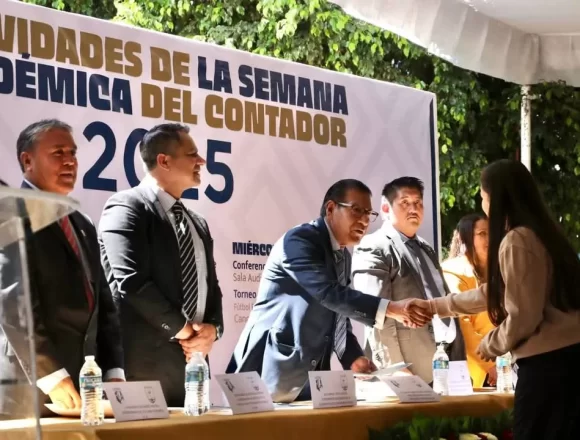 FB_IMG_1748293409409.jpg Inicia en la FCA-UABJO la Semana Académica del Contador 2025