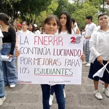 Estudiantes exigen respeto a comodato de albergue estudiantil en Miahuatlán