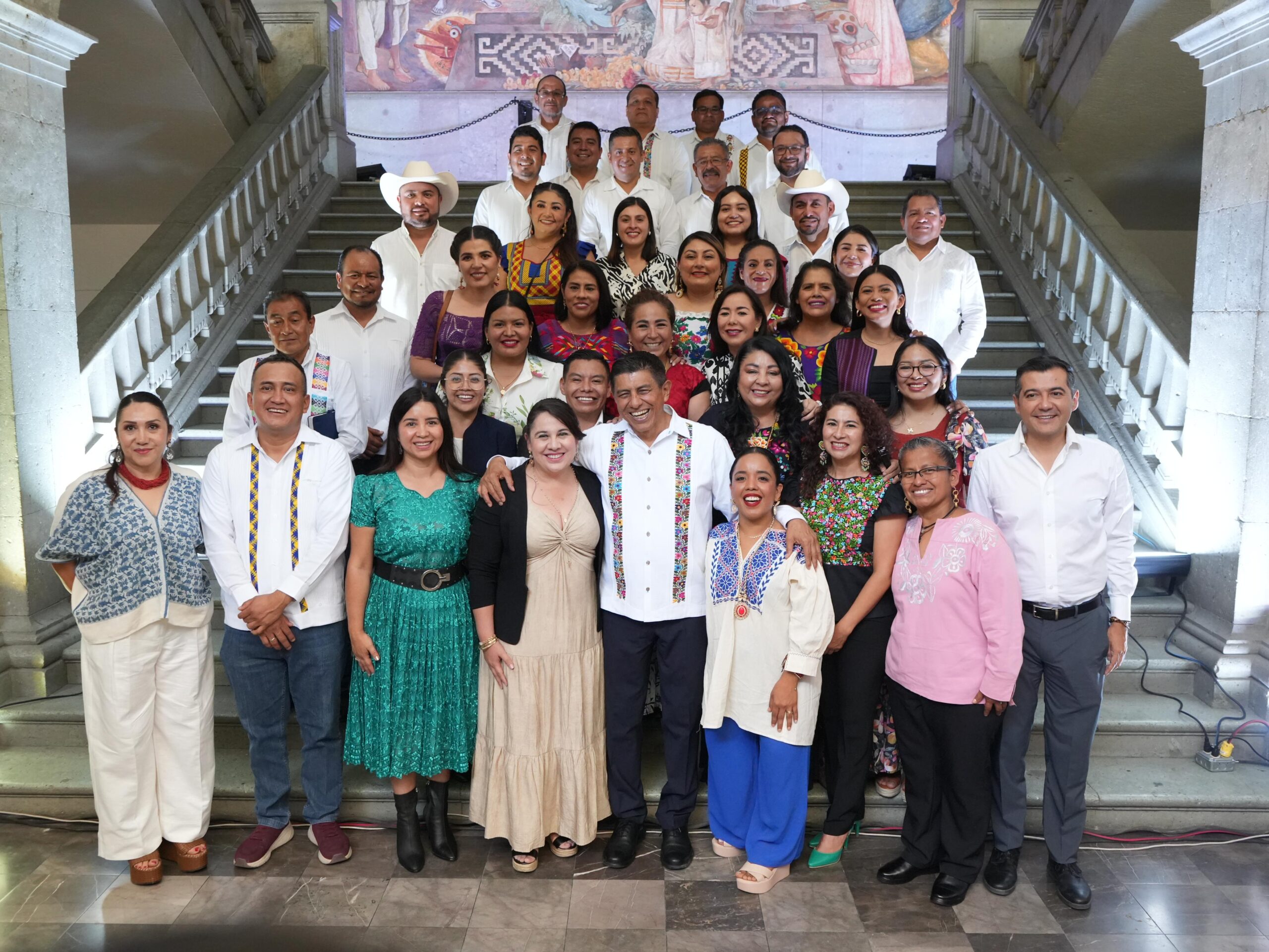 Hay una inversión histórica en obra social en Oaxaca: Antonino Morales