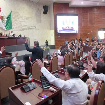 La LXVI Legislatura Local avala cambio de autoridades en dos municipios de Oaxaca