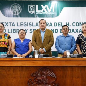 Presentan iniciativa para conmemorar el activismo por la Memoria Histórica y la Represión; Diputación Permanente condena crimen contra Presidenta de San Mateo Piñas