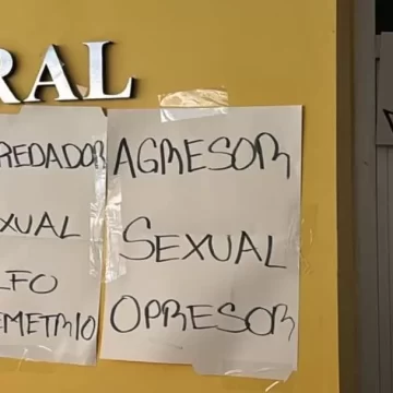 Clausuran simbólicamente oficina del Abogado General de la UABJO tras acusaciones de acoso