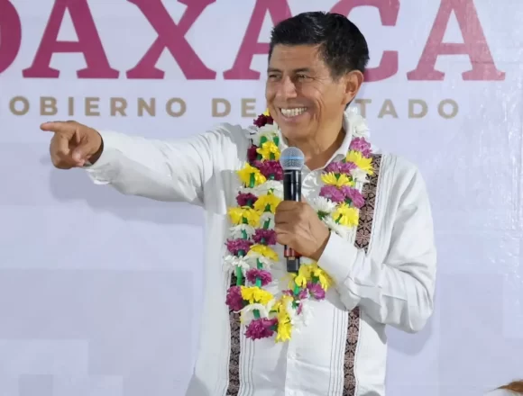 Atiende Gobierno de Oaxaca infraestructura educativa de San Juan Cotzocón