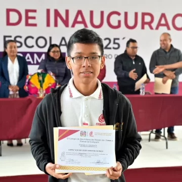 Estudiante del Cobao obtiene beca completa para estudiar en el ITESM