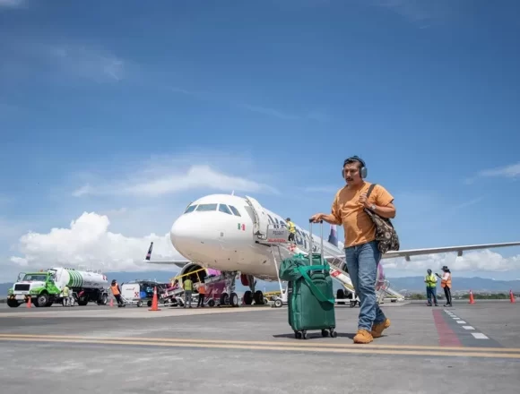 IMG-20250610-WA0010.jpg Reporta Sectur Oaxaca aumento de tráfico aéreo en los 4 aeropuertos de la entidad
