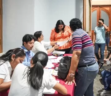 Con acceso a créditos, Primavera Oaxaqueña cumple compromiso con voceadoras