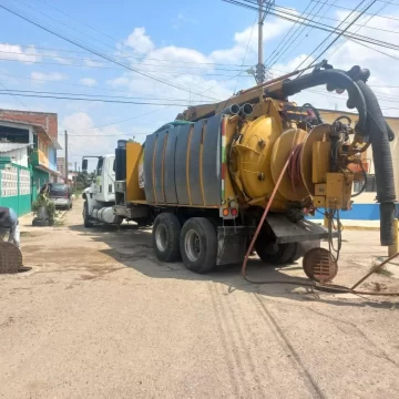 Municipio de Oaxaca de Juárez restablece más de 9 mil metros de drenaje en colonias y agencias de la capital