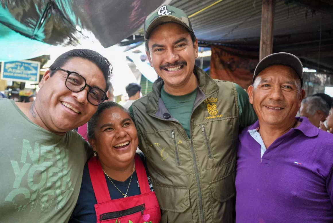 Refrenda Ray Chagoya compromiso con la Central de Abasto, corazón comercial de Oaxaca