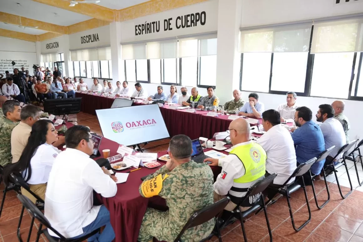Instruye Salomón Jara acciones inmediatas ante posible evolución de tormenta tropical Erick