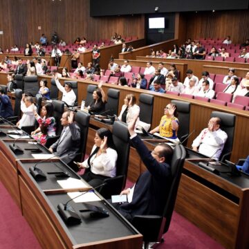 Exhorta Congreso local a dependencias gubernamentales federales y estatales a implementar Plan de Atención Inmediata para Migrantes Oaxaqueños Deportados de EU