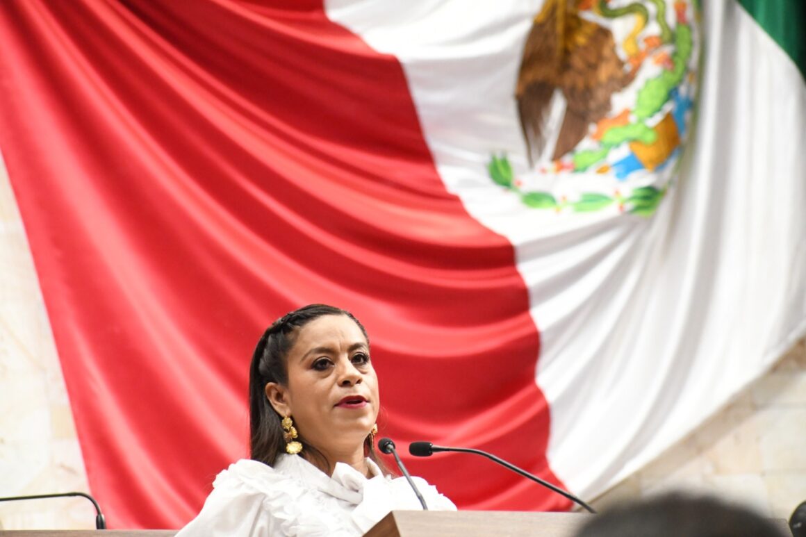 Reconoce diputada Dennis García reforma constitucional federal que incorpora fechas conmemorativas vinculadas a las mujeres que han transformado el país