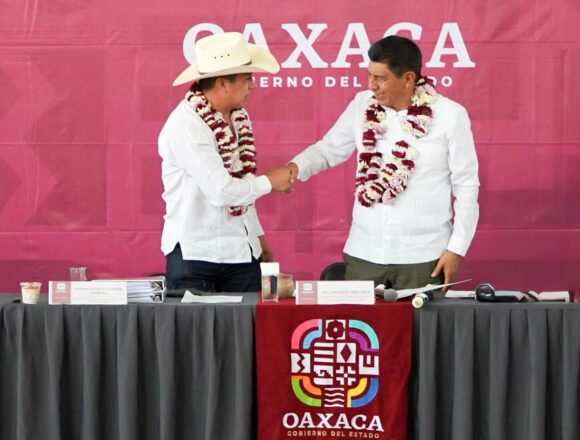 WhatsApp Image 2025-07-09 at 5.54.45 PM Histórica inversión en Miahuatlán: el gobierno de César Figueroa recibe respaldo total del gobernador