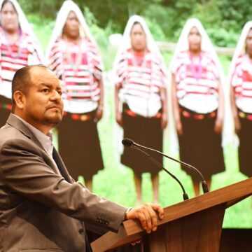 Proponen reconocer como elementos culturales identitarios, materiales e inmateriales los conocimientos, técnicas, diseños y bordados de la indumentaria típica de Santo Tomás Ocotepec