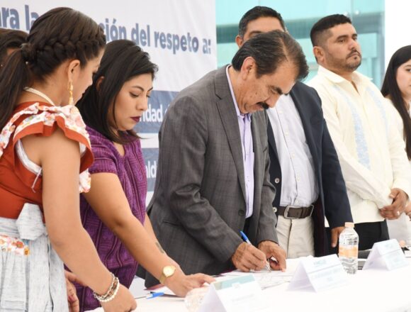 fd6d7c01-9539-4a52-8afe-b7703b515993-2048x1365 Congreso local y el INE Oaxaca suscriben Acuerdo para la promoción de una cultura de respeto a los derechos humanos de las mujeres