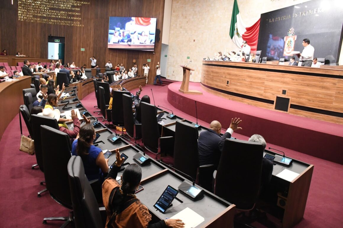 Dependencias estatales y municipales deberán priorizar la adquisición, contratación y arrendamiento de bienes y servicios que utilicen energías limpias