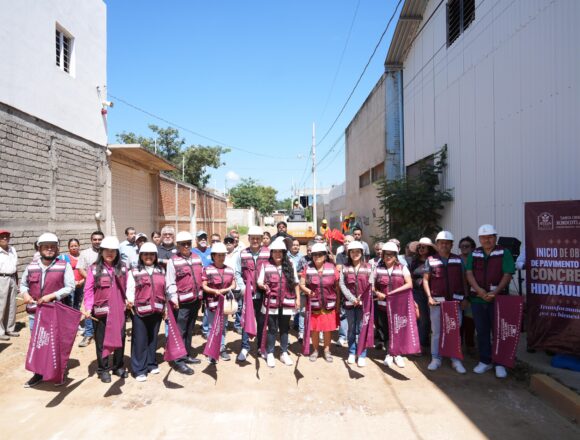 WhatsApp Image 2025-08-04 at 3.25.46 PM Xoxocotlán transforma sus calles; inician obras de pavimentación en 4 colonias