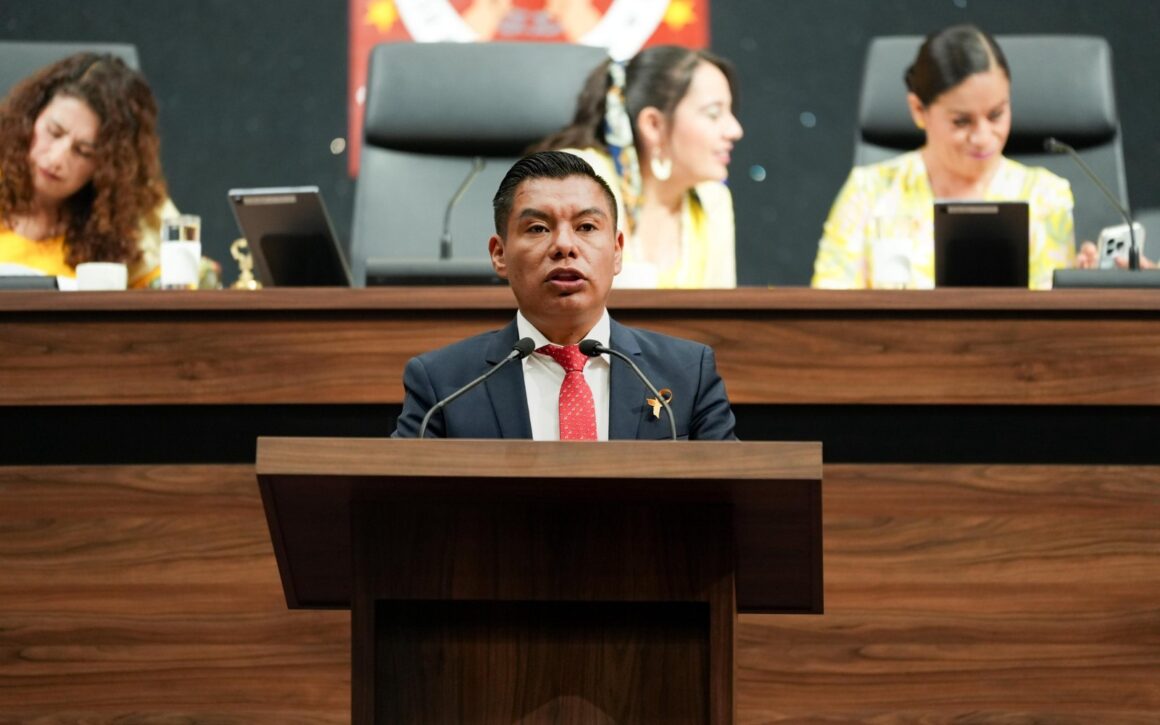 Benjamín Viveros impulsa reforma para garantizar el acceso equitativo a la información pública