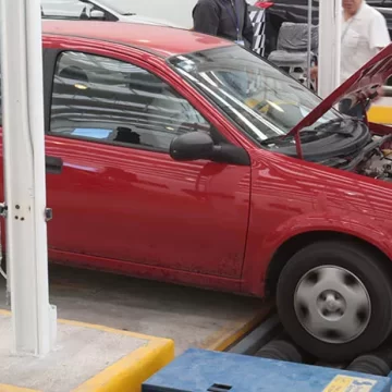 Ni retenes ni multas por verificación: Gobierno de Oaxaca desmiente rumores y advierte sobre fraudes