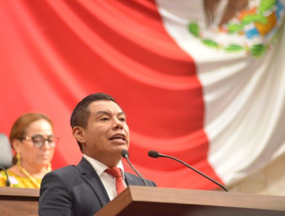 Viveros Montalvo presenta iniciativa para expedir la Ley para el Bienestar de las Juventudes Oaxaqueñas