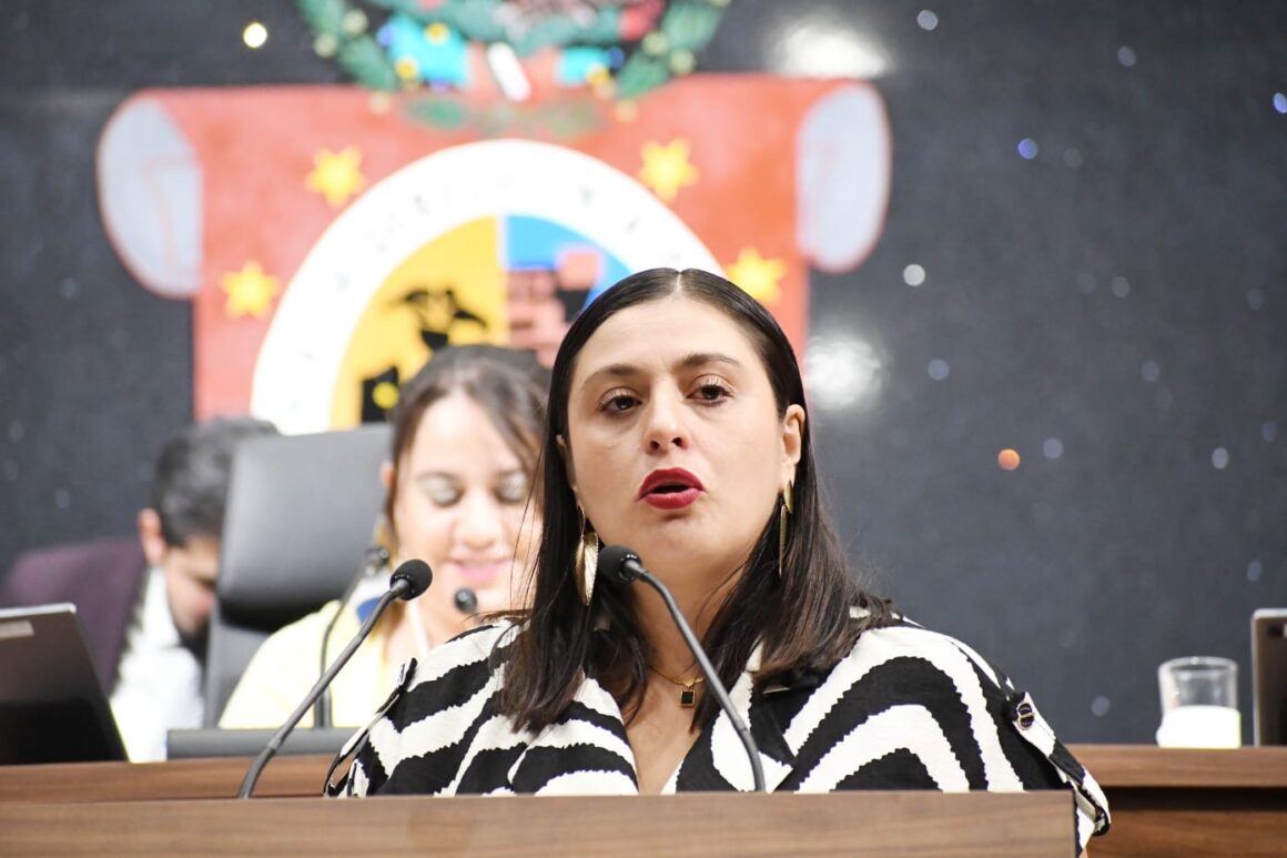 Parlamento local exhorta a los 570 Ayuntamientos a formalizar contratos con las y los asesores externos para garantizar transparencia de recursos públicos