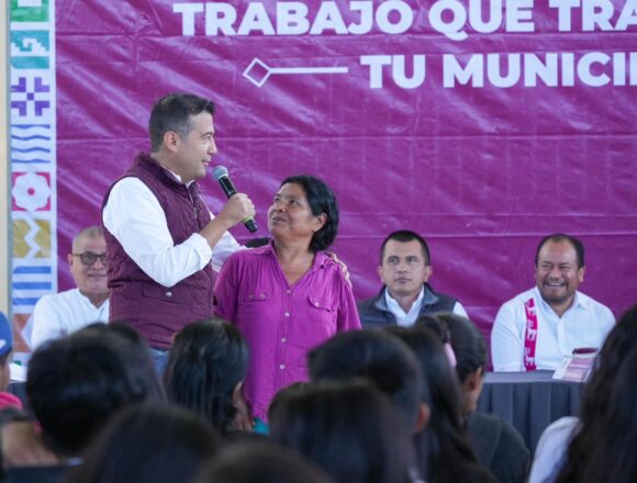 Avala Luis Alfonso Silva Romo educación media superior gratuita y sin cuotas para las juventudes