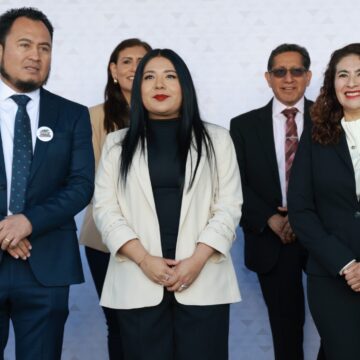 Diputadas de la LXVI Legislatura conmemoran el CIX Aniversario de la Constitución Mexicana.