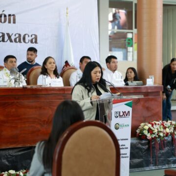 Reconoce diputada Tania Caballero Navarro a San Ildefonso Villa Alta por sus 500 años de historia