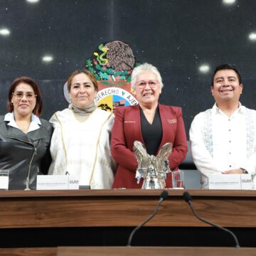 Titular de la SEP informa avances en educación media superior y superior ante el Congreso de Oaxaca