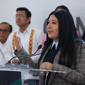 Reitera Tania Caballero, presidenta de la Jucopo, llamado al respeto en comparecencias