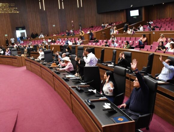 Congreso del Estado exhorta a autoridades educativas y de gobierno a garantizar la prohibición de comida chatarra en escuelas de Oaxaca