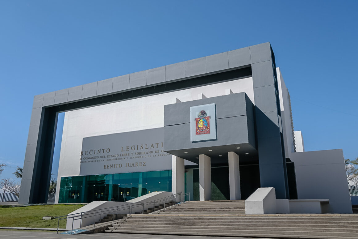 1Z7A7178 Oaxaca, primer estado del país en aprobar la minuta de reforma constitucional en materia de reducción de la jornada laboral
