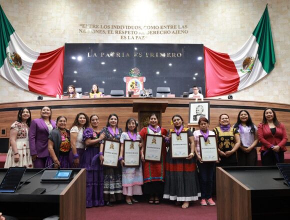 Poder Legislativo otorga medalla “Juana Catalina Egaña” a cinco mujeres oaxaqueñas destacadas