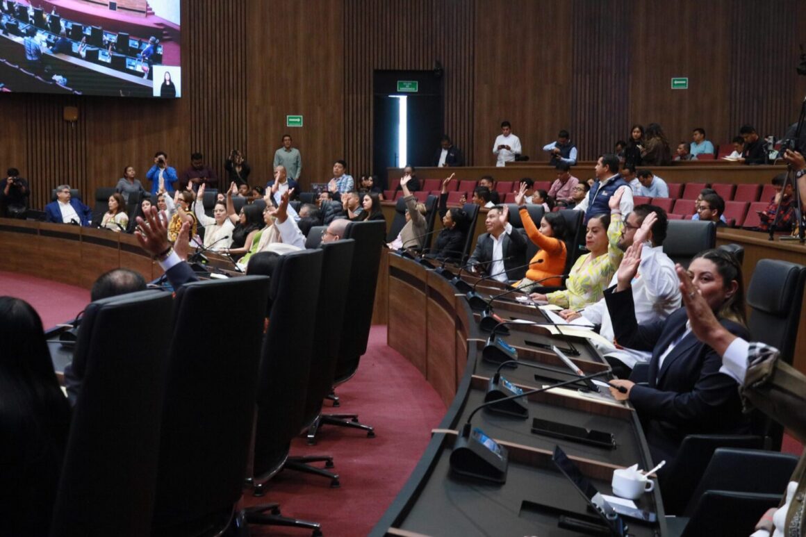 WhatsApp-Image-2026-03-25-at-17.43.06-1536x1024 Con enfoque de justicia fiscal, Congreso del Estado reforma la Ley de Ingresos Municipales de Oaxaca de Juárez