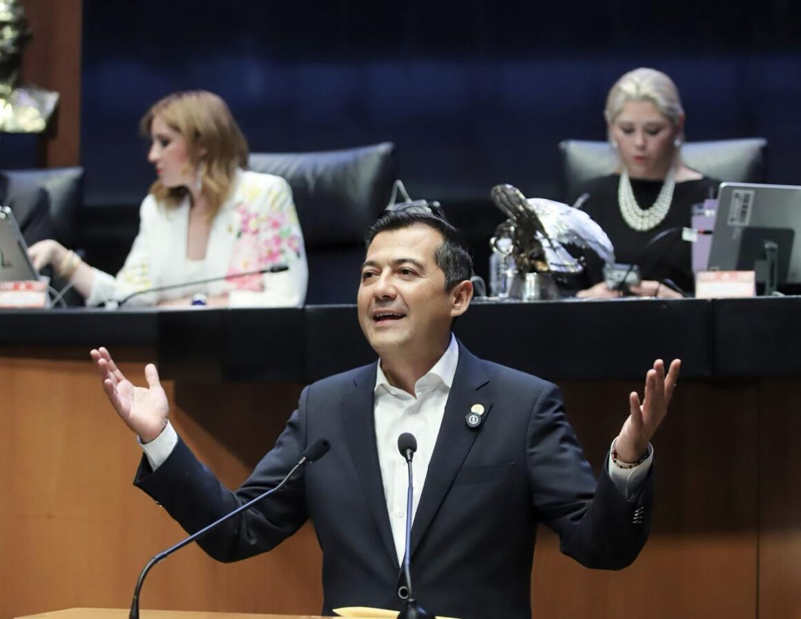 Defiende Luis Alfonso Silva Romo nuevo modelo de inversión en infraestructura de la Presidenta; garantiza que el Estado mantendrá el control