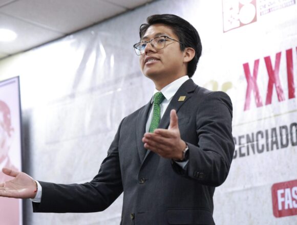 Oaxaqueño gana el Certamen Nacional de Oratoria “Lic. Benito Juárez García”