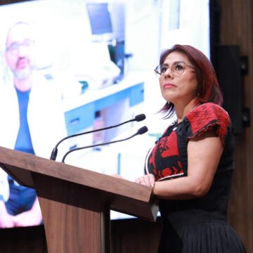 WhatsApp-Image-2026-04-23-at-16.51.10-1536x963 Presentan iniciativas para instituir el Reconocimiento Público a la Trayectoria en Investigación e Innovación Científica en Oaxaca