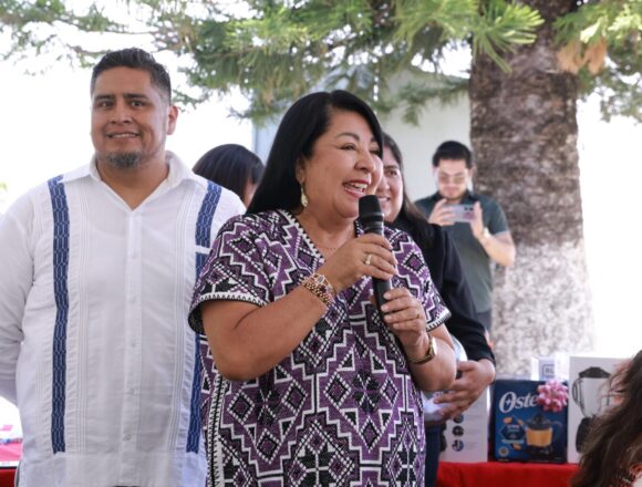 Reconoce Congreso del Estado labor y entrega de las madres trabajadoras del Poder Legislativo