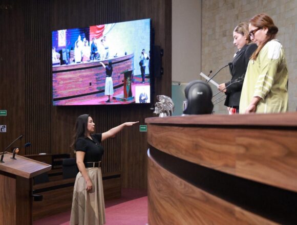 Rinde protesta la diputada Haydeé Irma Reyes Soto como presidenta de la Diputación Permanente del Congreso local