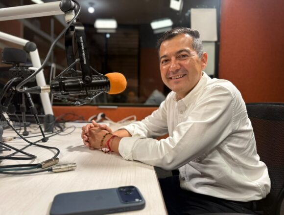 Luis Alfonso Silva: asambleas informativas, defensa de la soberanía y contacto directo con la gente en Oaxaca