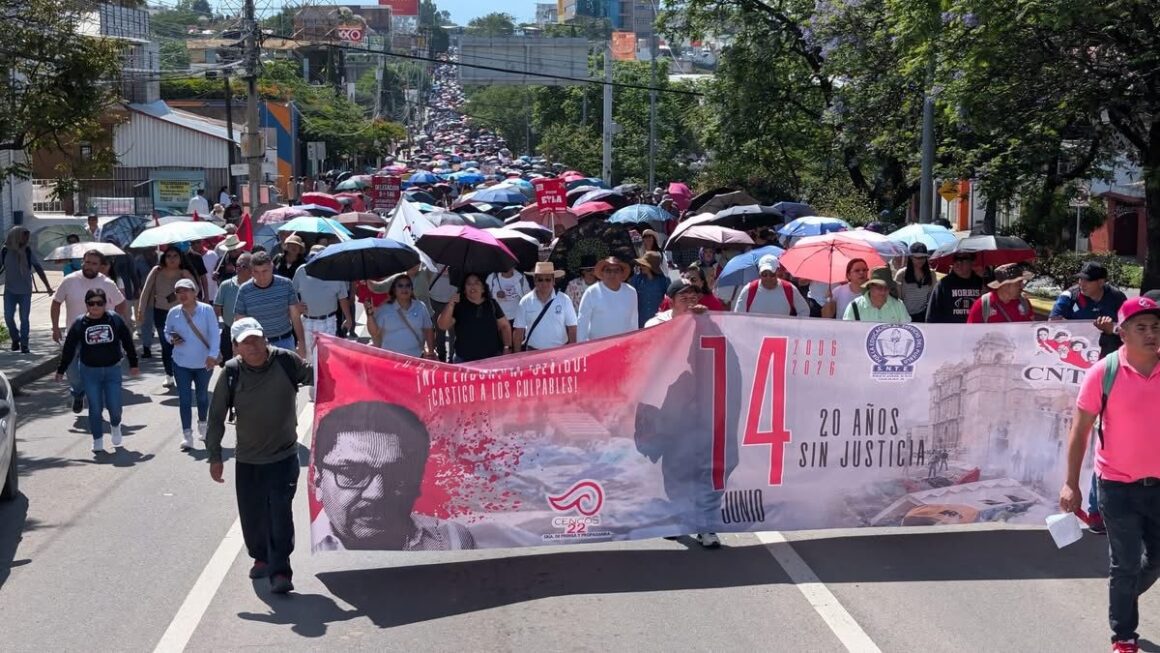 A 20 años del 14 de junio de 2006, la CNTE exige la abrogación de la Ley del ISSSTE