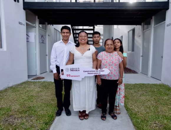 INFONAVIT REALIZA ENTREGA DE VIVIENDAS DEL BIENESTAR A DERECHOHABIENTES DE SAN LUIS POTOSÍ