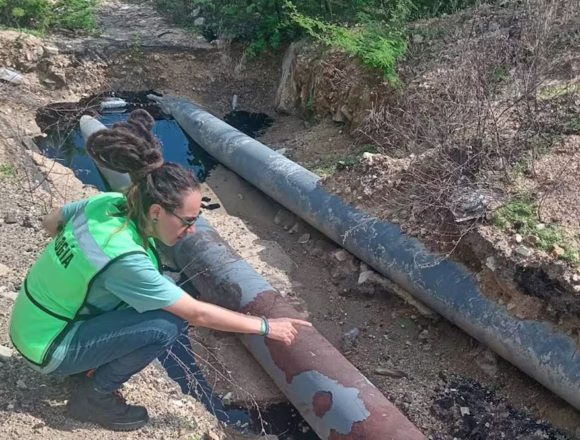 Se registran dos nuevos derrames de combustóleo en colonias de Salina Cruz